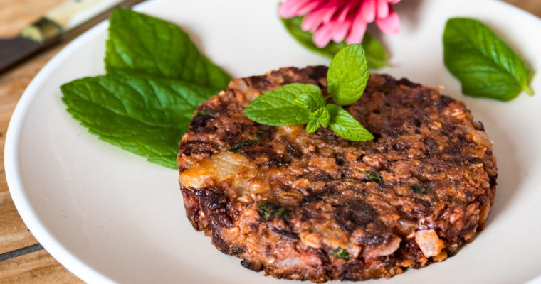 Burger végétarien à la betterave