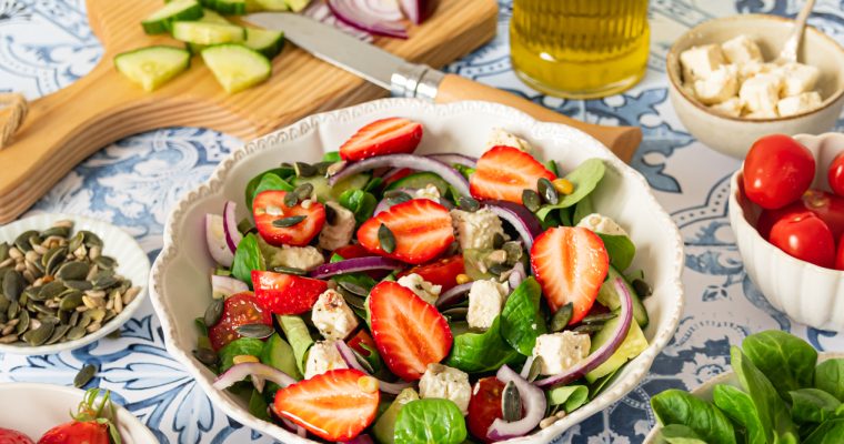 Salade printanière aux fraises