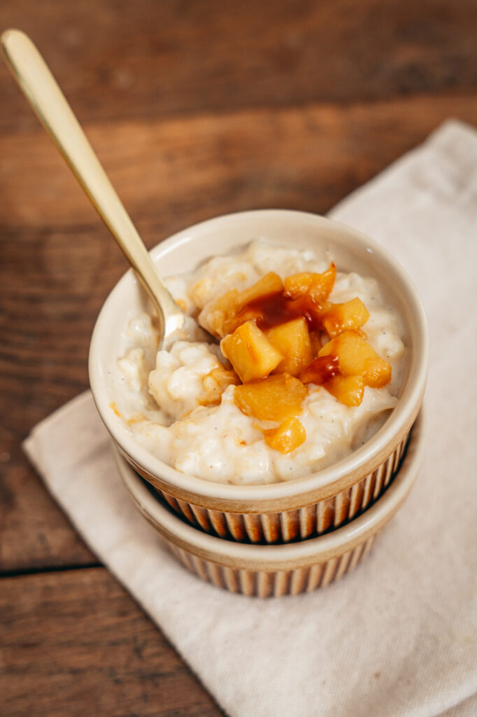 riz au lait aux pommes et caramel au beurre salé