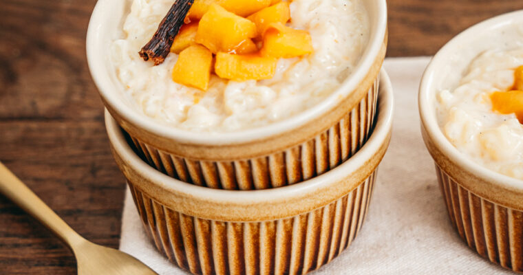 Riz au lait aux pommes rôties au caramel au beurre salé